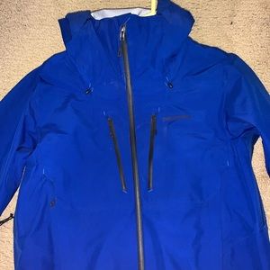 Men’s Patagonia triolet ski/snowboard jacket